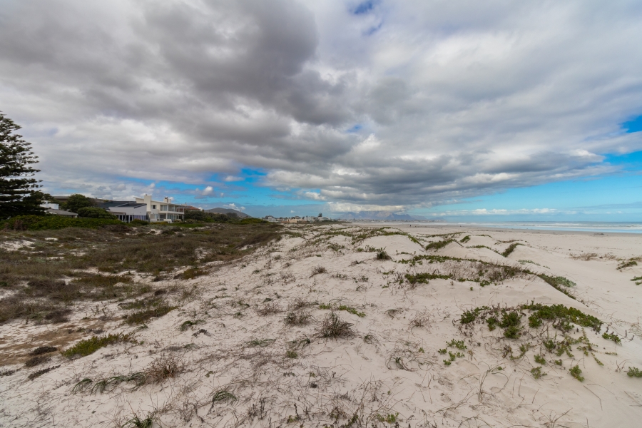 3 Bedroom Property for Sale in Van Riebeeckstrand Western Cape